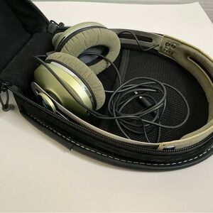 Over-Ear Wired Headphones — Olive Green